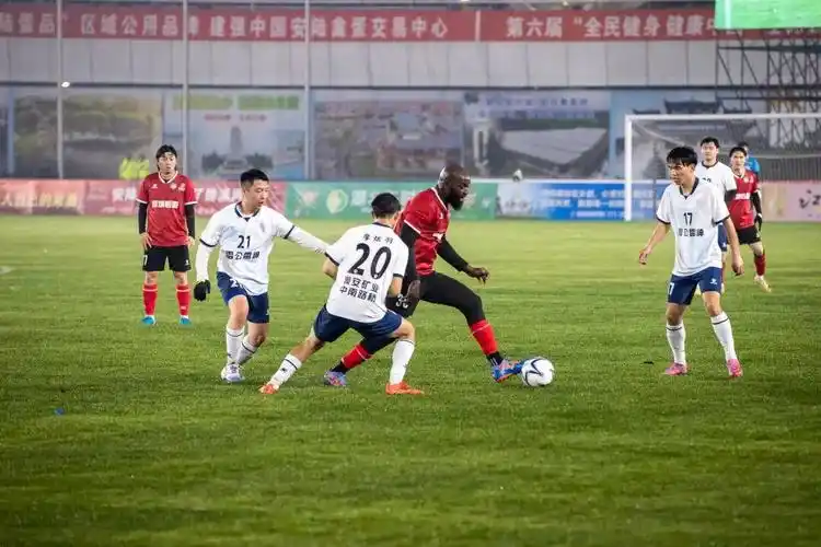无码乱人伦一区二区亚洲学习能力高手的秘诀：保持无知 